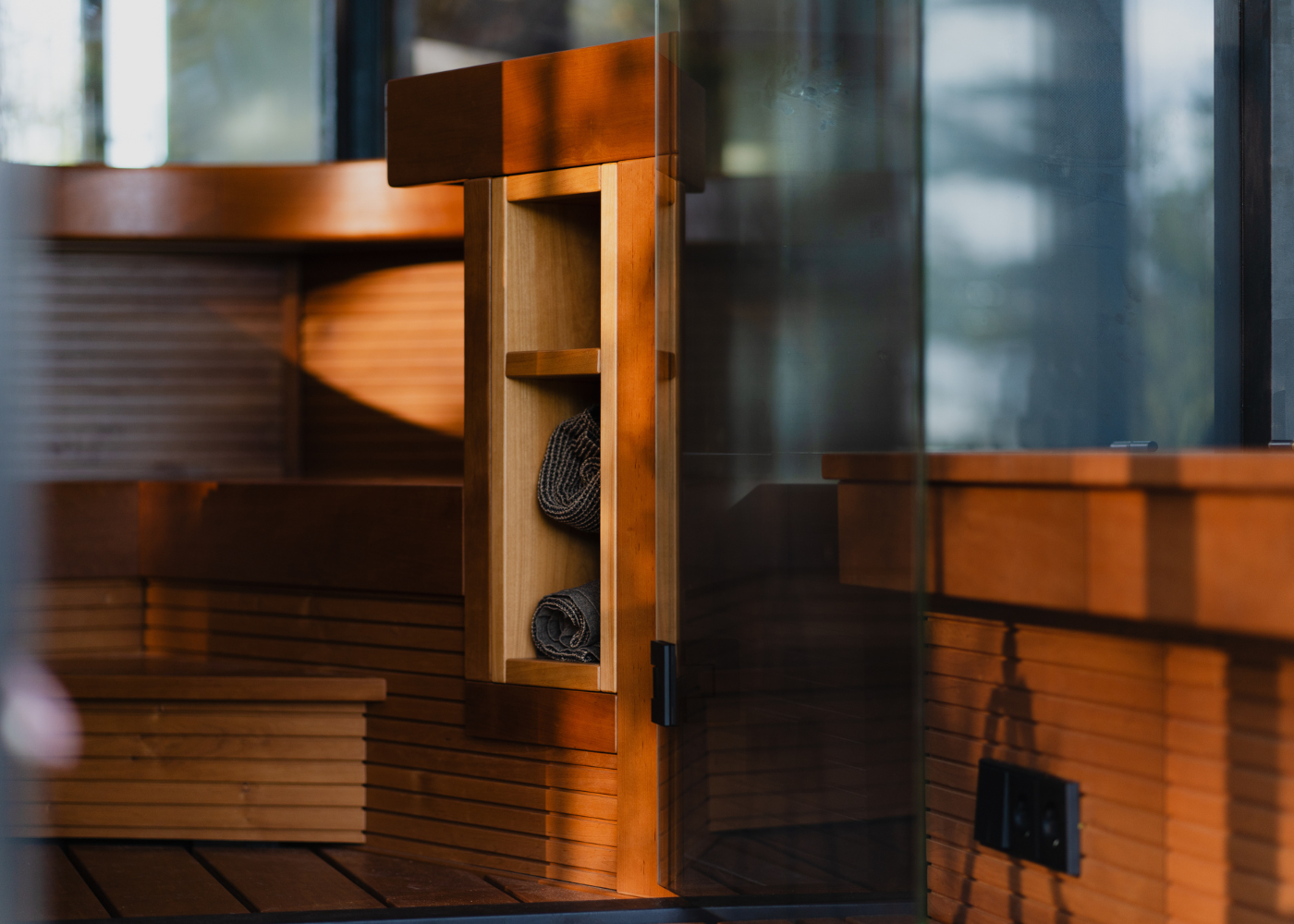 Hele Double spoguļsaunas iekšpuse no Haljas houses