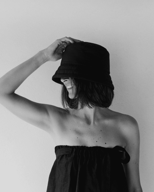 Pirts cepure ar vilnu | melna