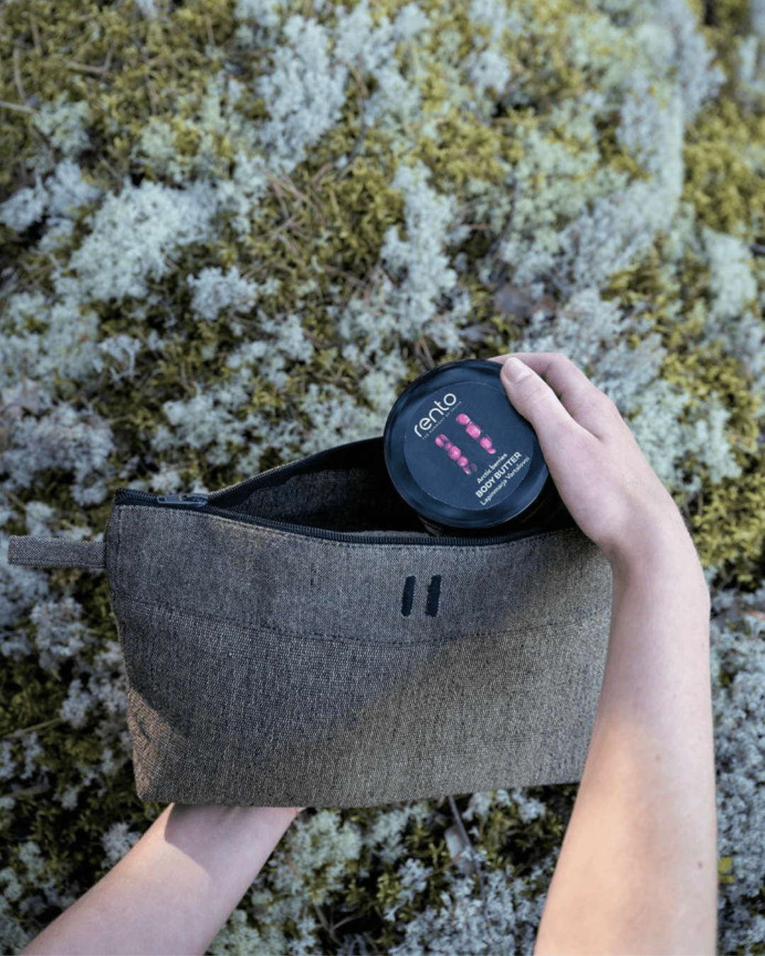 Cosmetic bag | brown