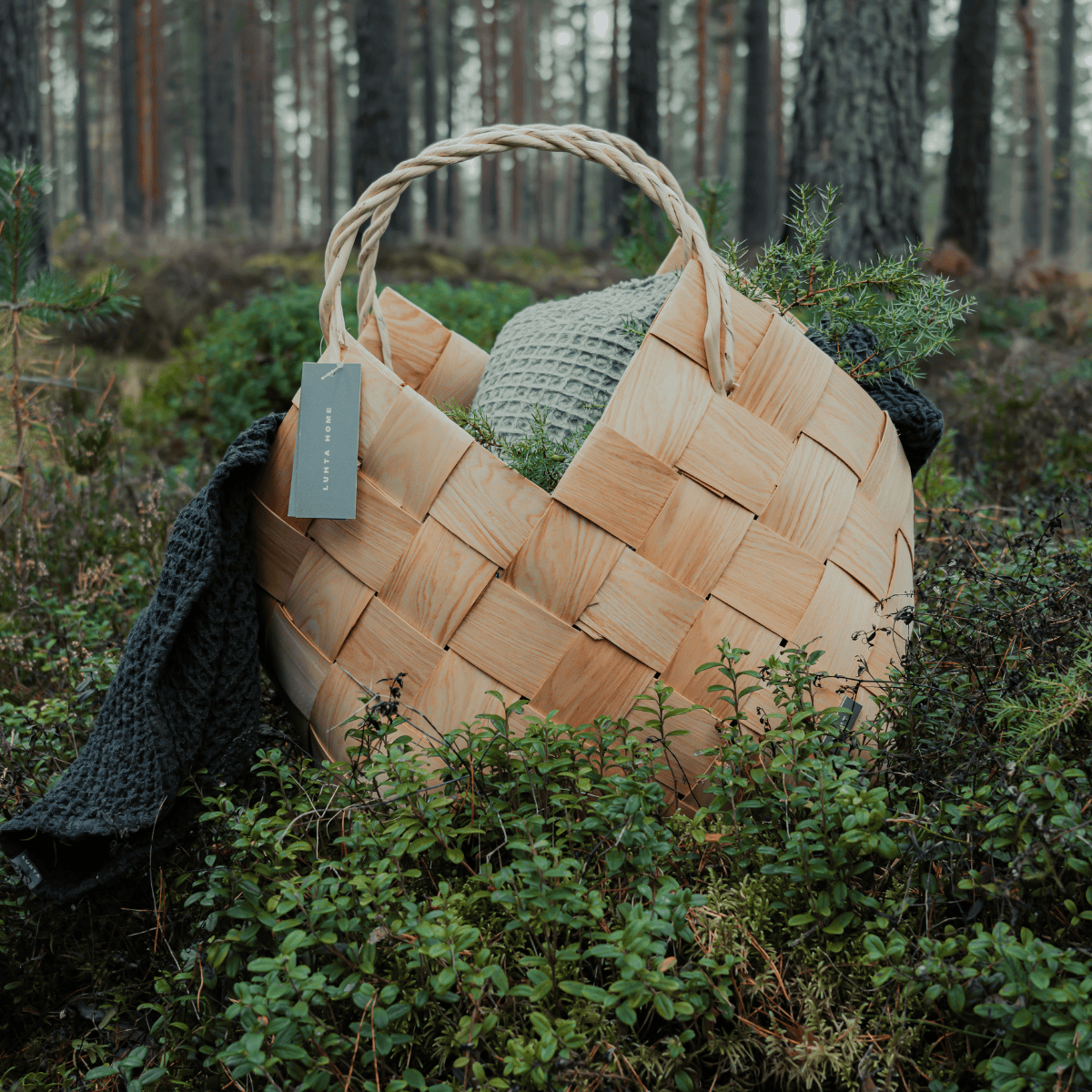 Wooden basket | natural