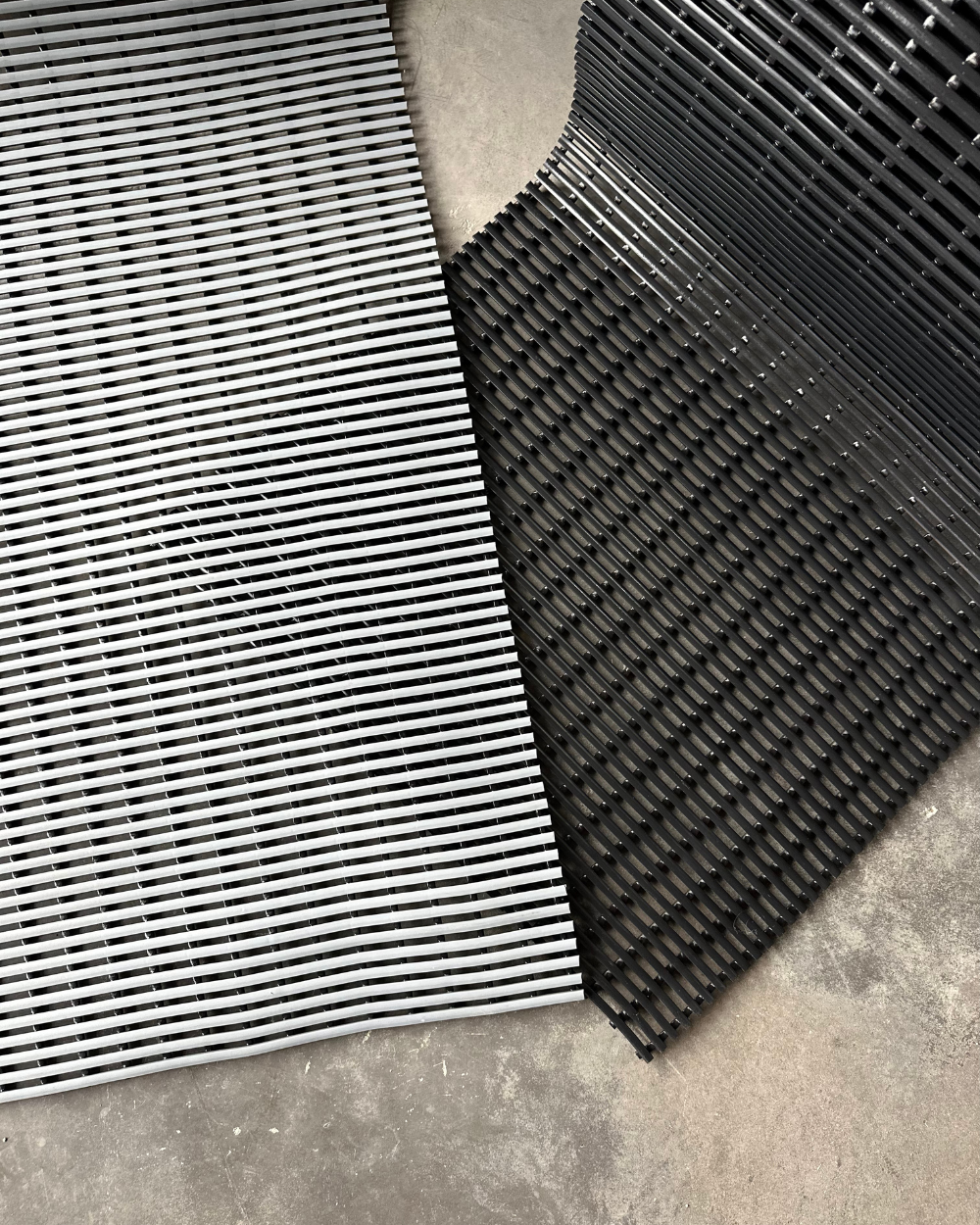 Anti-slip mat 60 cm | black