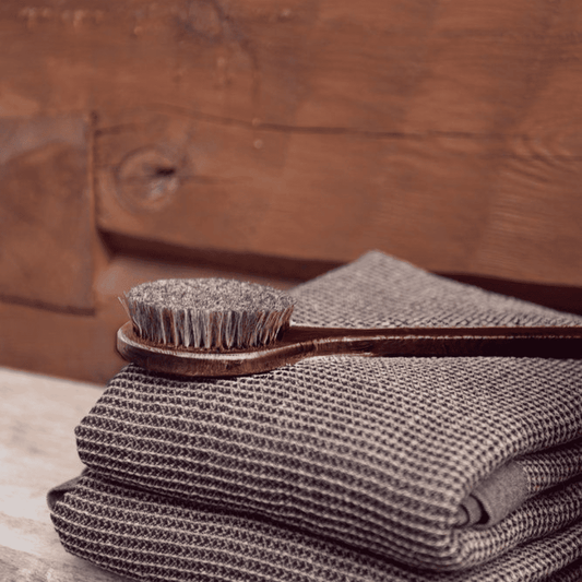 Masāžas birste ar kātu | brūna