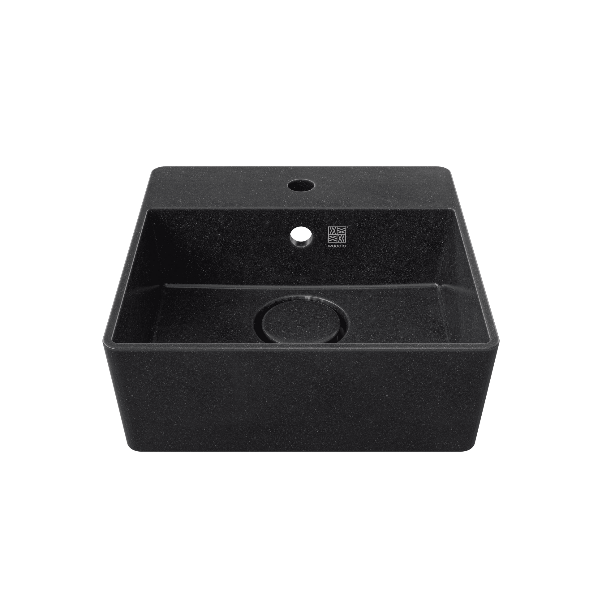 Cube40 pie sienas COAL