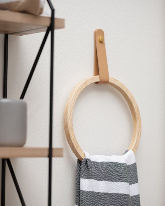 Lampi towel holder